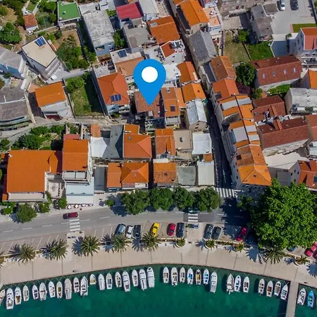 La Mama 3* Baška Voda