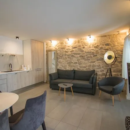 La Mama Guest house
