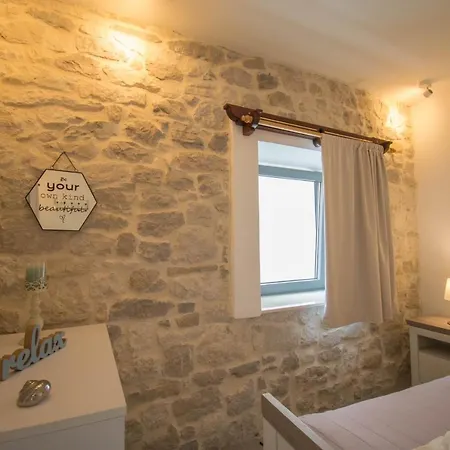 La Mama Guest house *