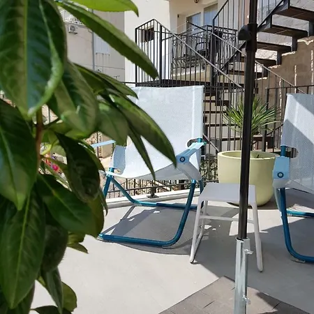 La Mama Guest house *