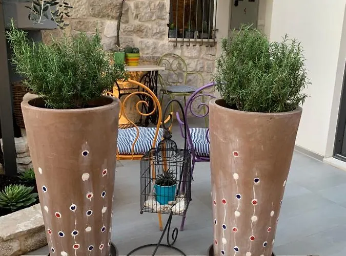 La Mama 3* Baška Voda